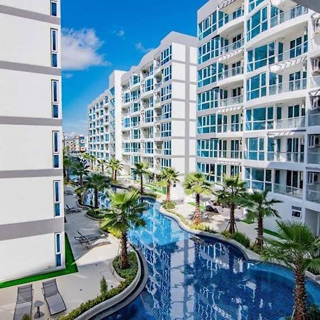Large Luxury, Pool View, Grand Avenue, Pattaya - 202 Lägenhet Exteriör bild