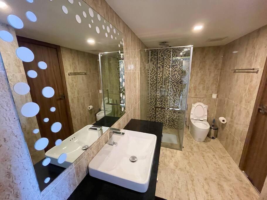 Large Luxury, Pool View, Grand Avenue, Pattaya - 202 Lägenhet Exteriör bild