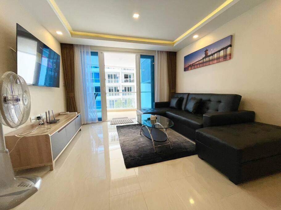 Large Luxury, Pool View, Grand Avenue, Pattaya - 202 Lägenhet Exteriör bild