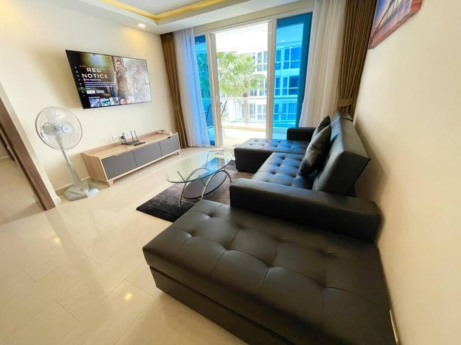 Large Luxury, Pool View, Grand Avenue, Pattaya - 202 Lägenhet Exteriör bild