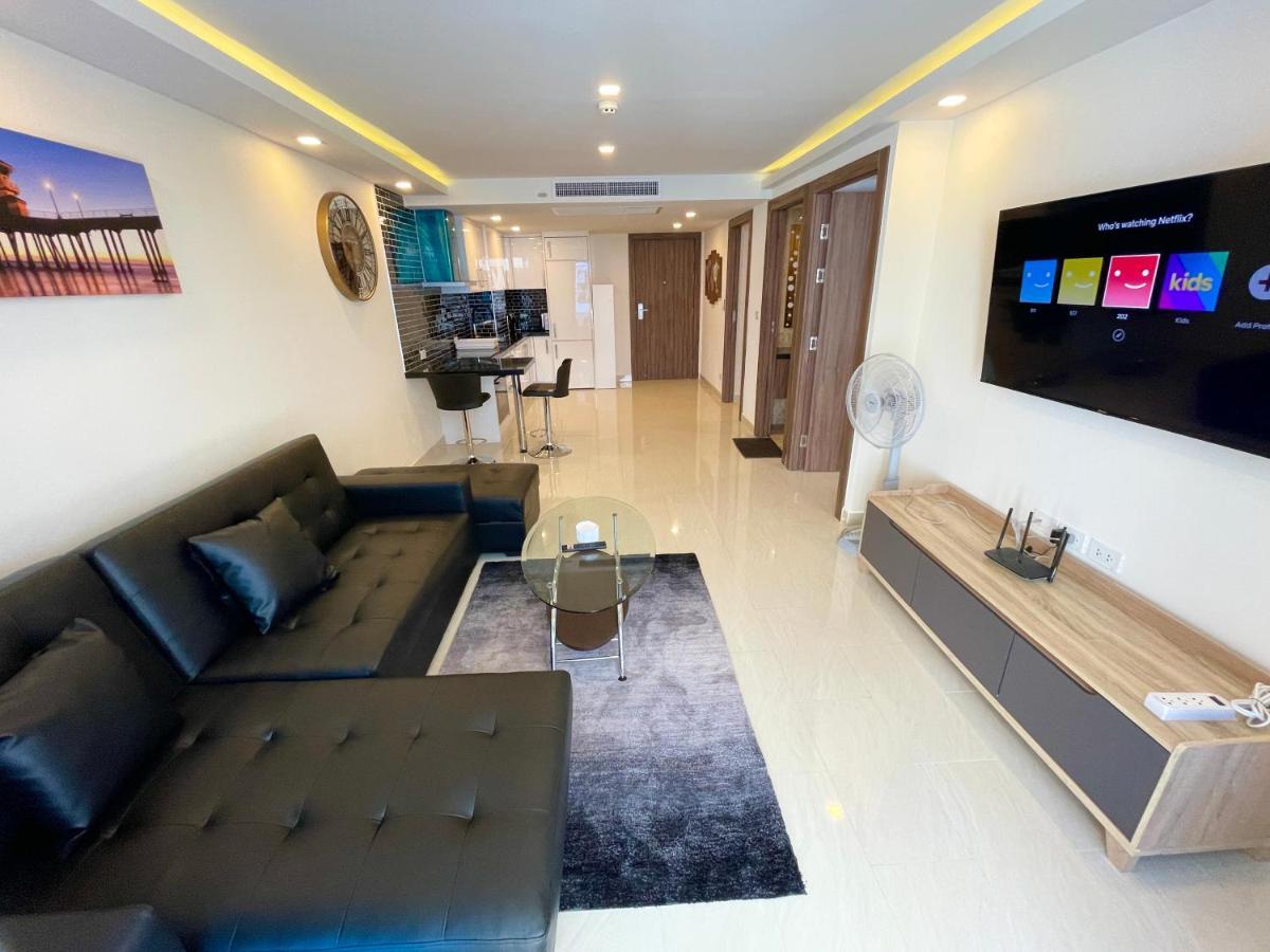 Large Luxury, Pool View, Grand Avenue, Pattaya - 202 Lägenhet Exteriör bild